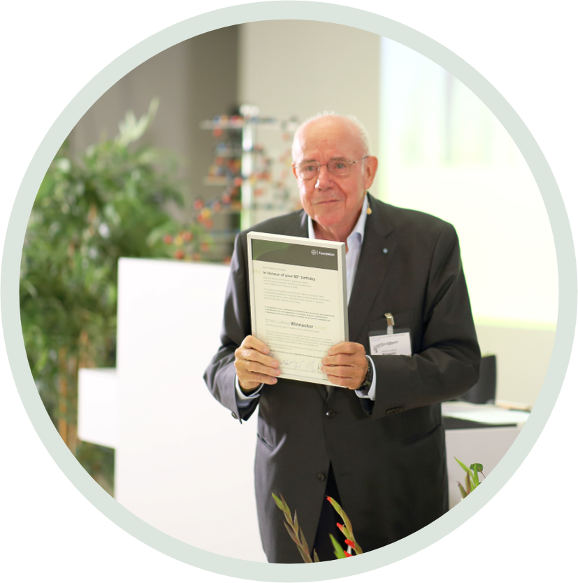 The Ernst-Ludwig Winnacker Award The Ernst-Ludwig Winnacker Award